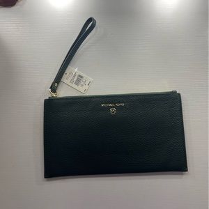 Michael Kors Clutch